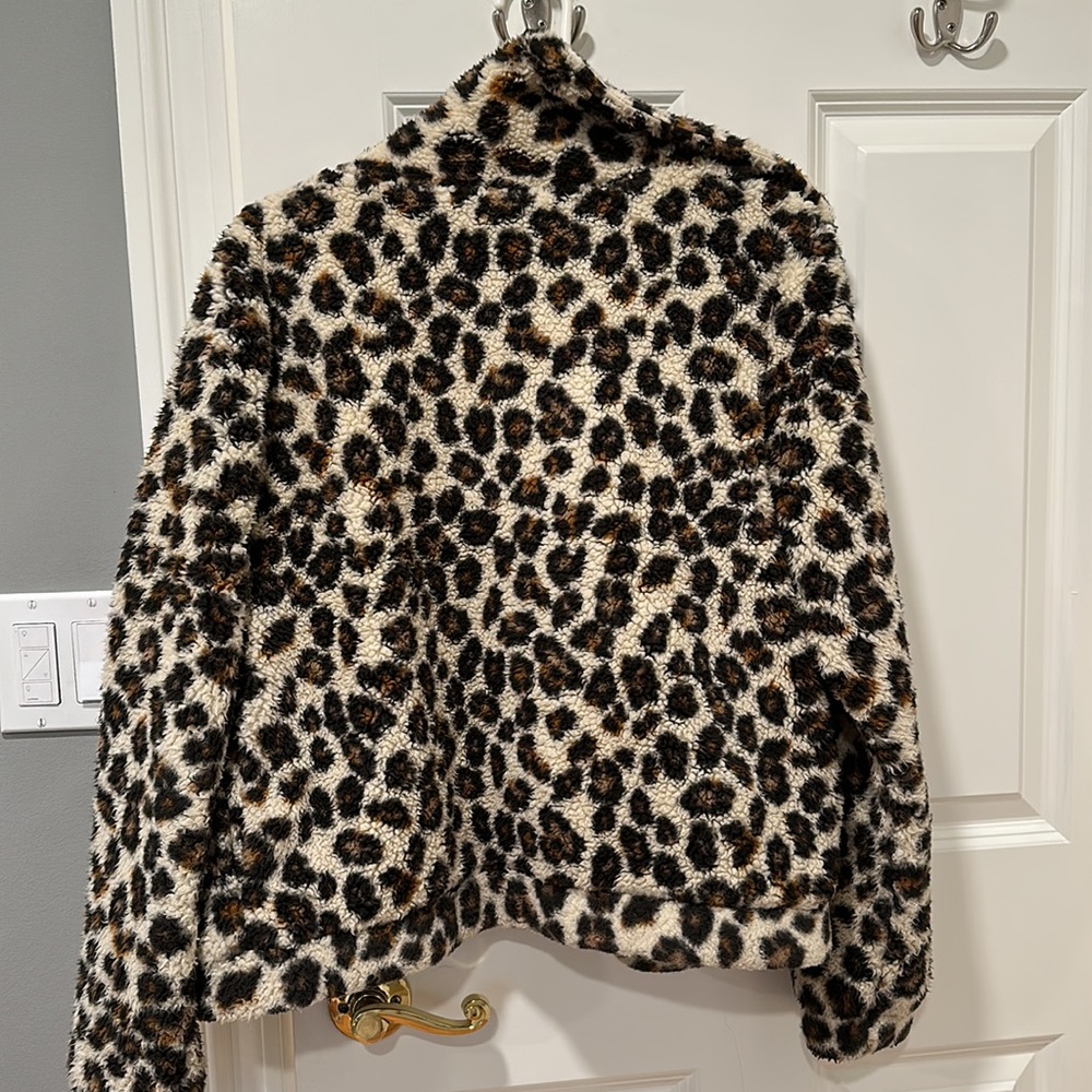 Fuzzy Cheetah Jacket - Picture 2 of 2